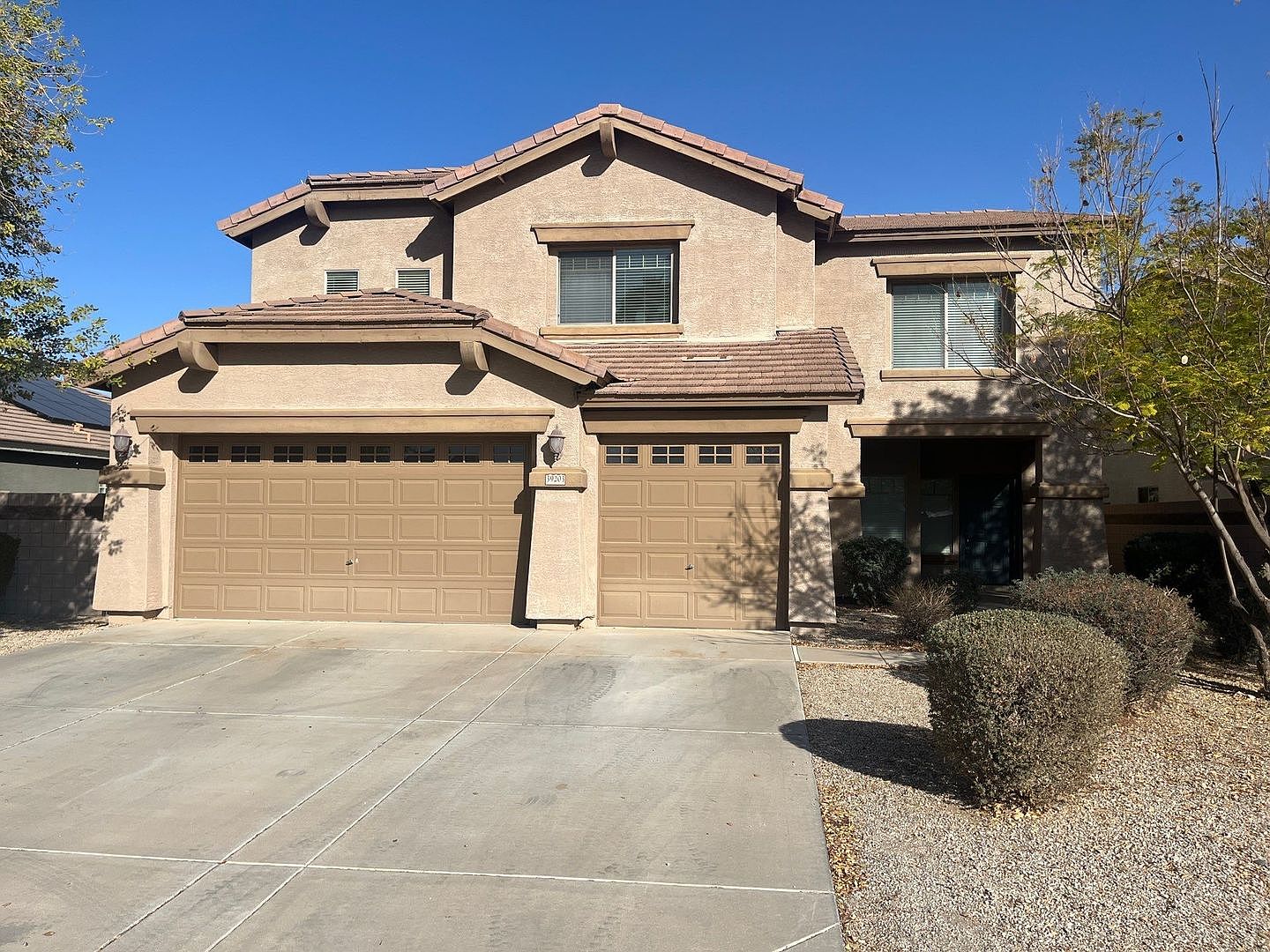 39203 N Carolina Ave San Tan Valley, AZ 85140 photo 2