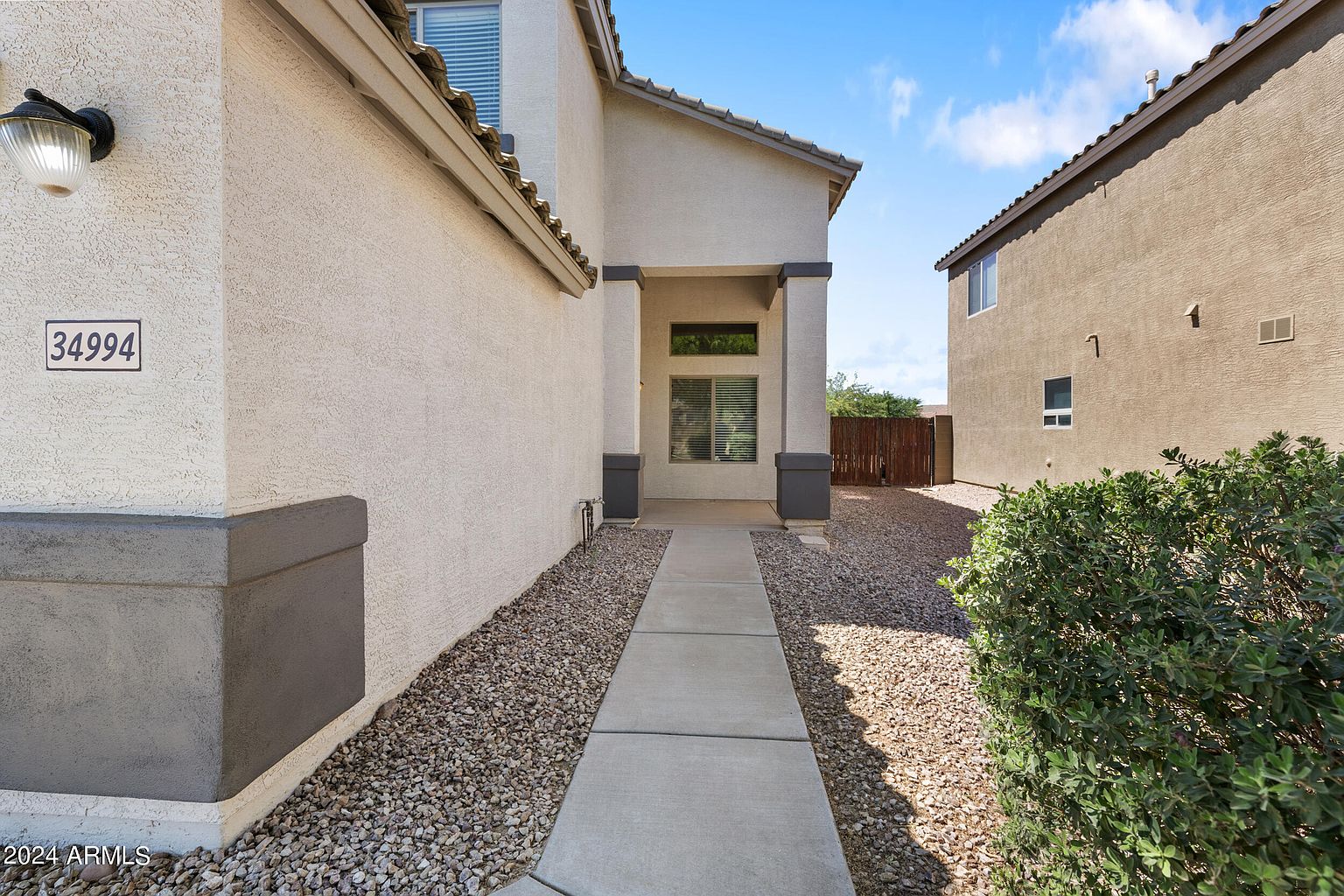 34994 N Barzona Trl photo 2