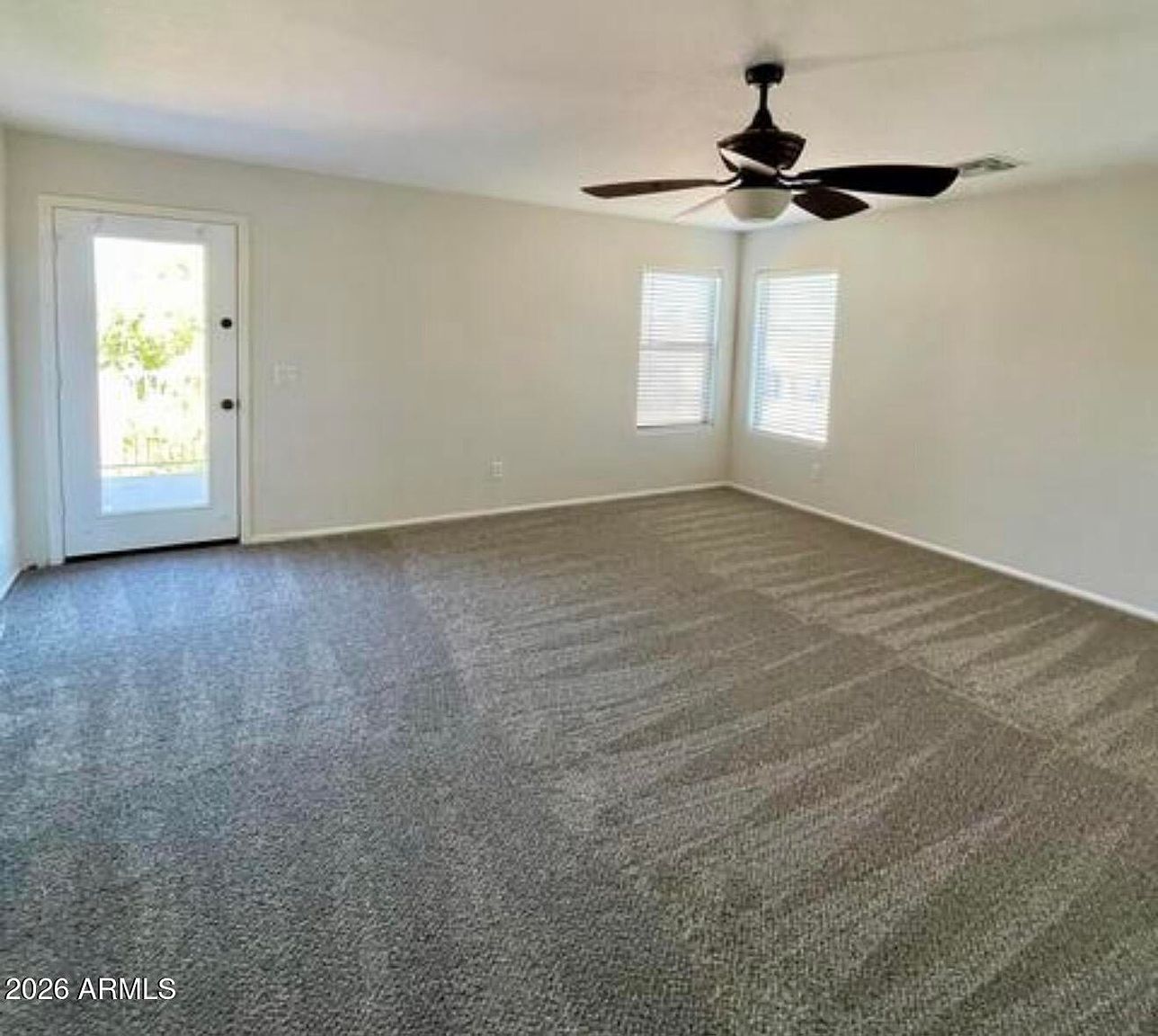 722 E Saddle Way photo 5