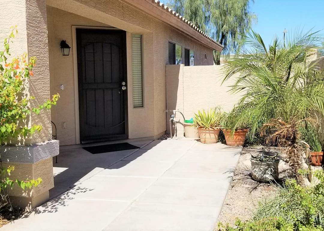 44210 W Lindgren Dr photo 3