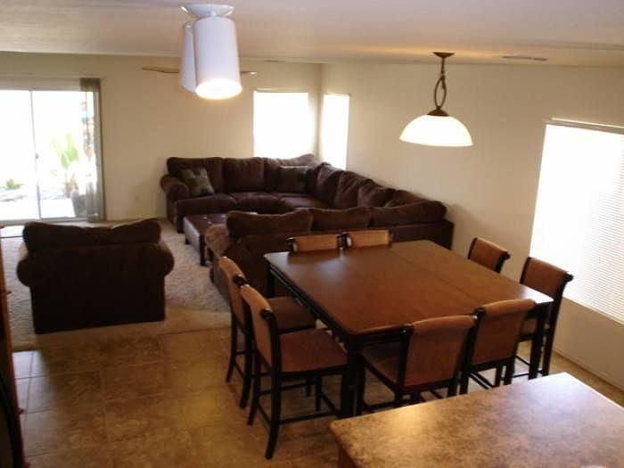 3278 E Silverbell Rd photo 5