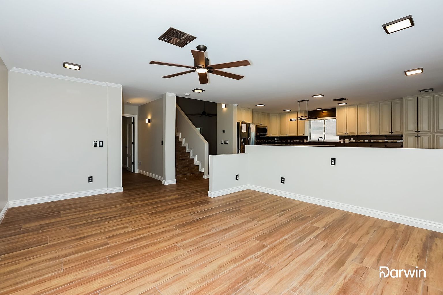 23696 N Oasis Blvd photo 5