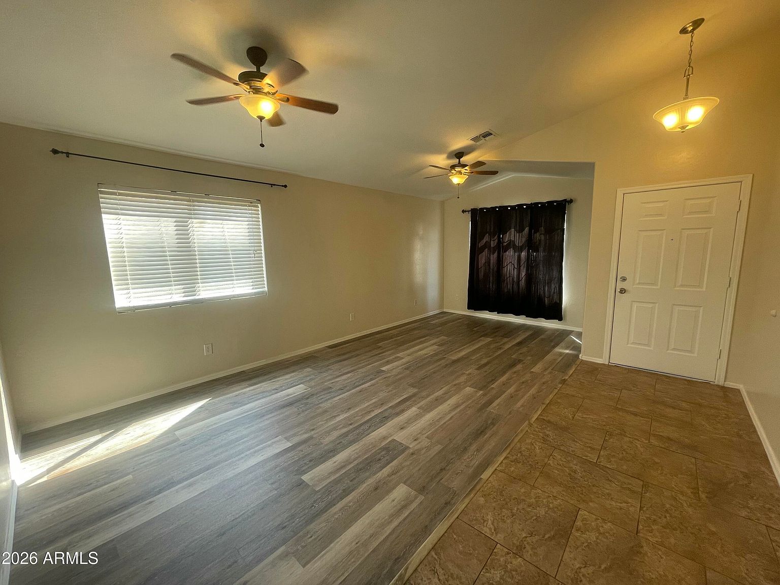 24403 N Oasis Blvd photo 3