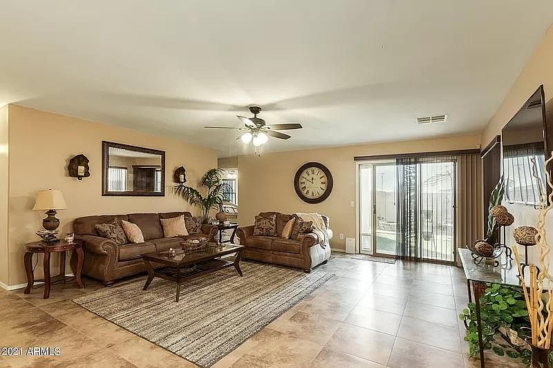 24470 N Shelton Way photo 4