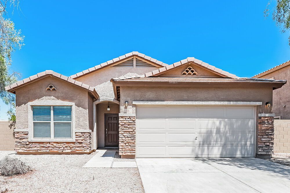 18 W Saddle Way photo 2