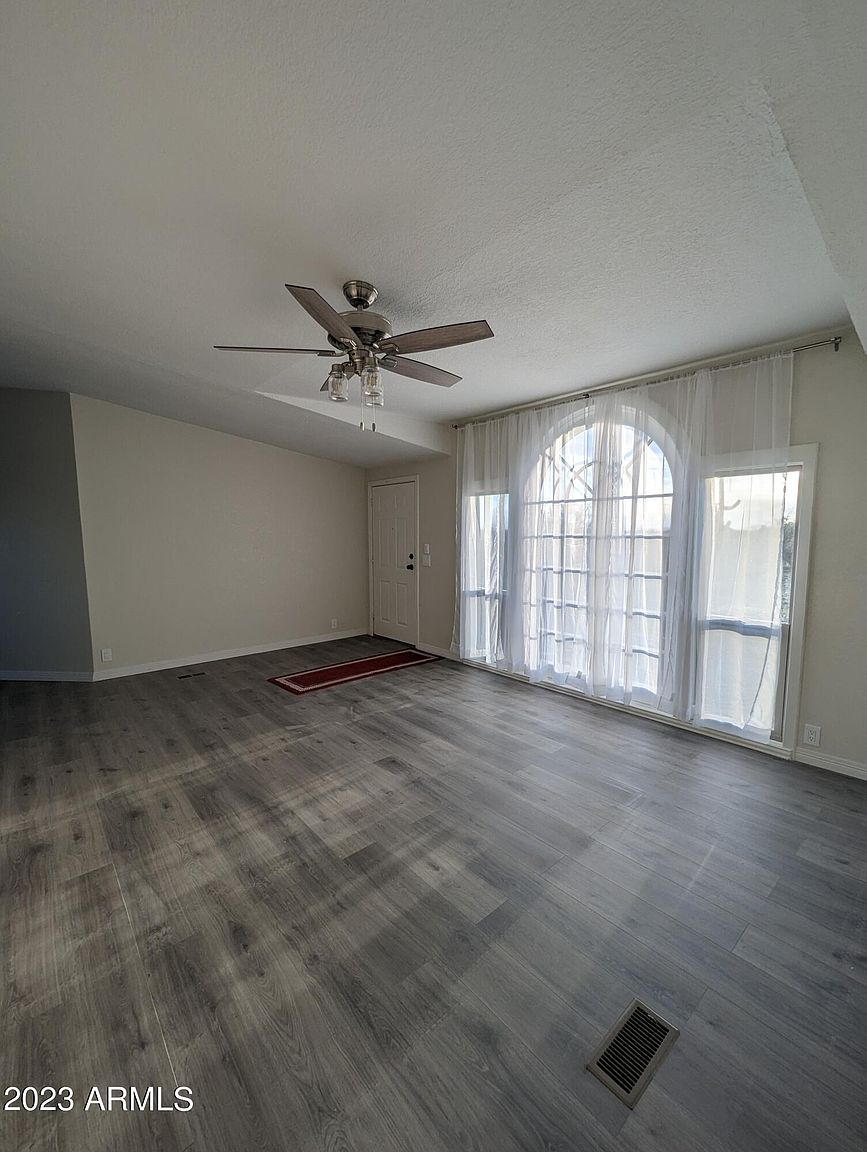 22455 E Royd Rd photo 5