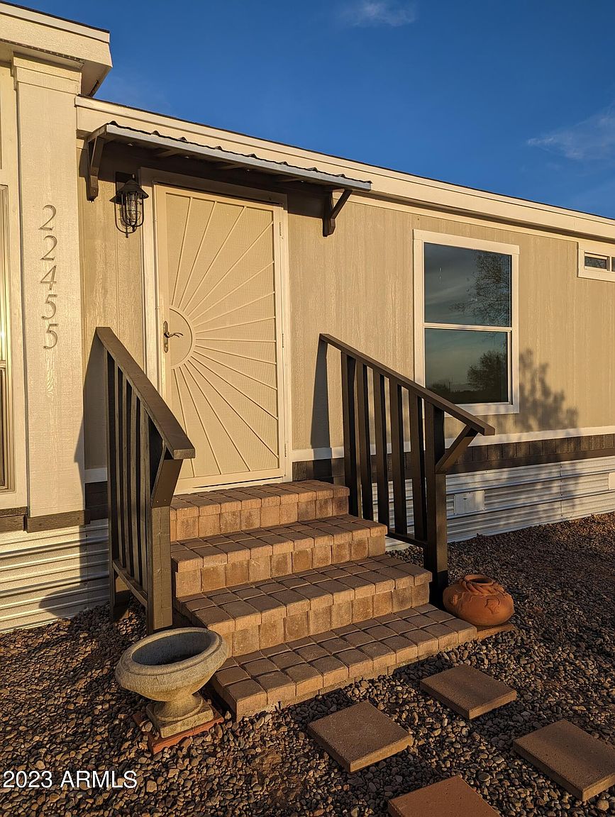 22455 E Royd Rd photo 3
