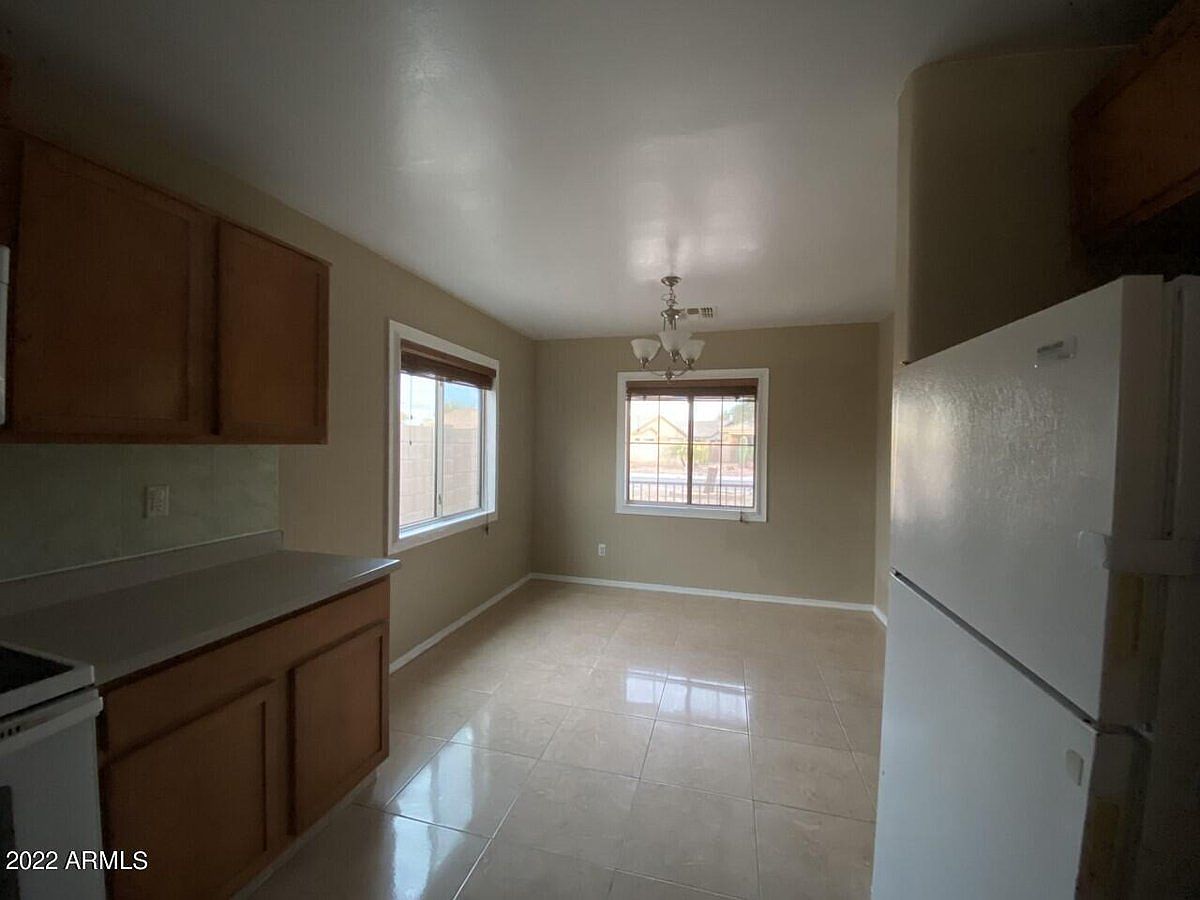 19286 N Duncan Dr photo 3