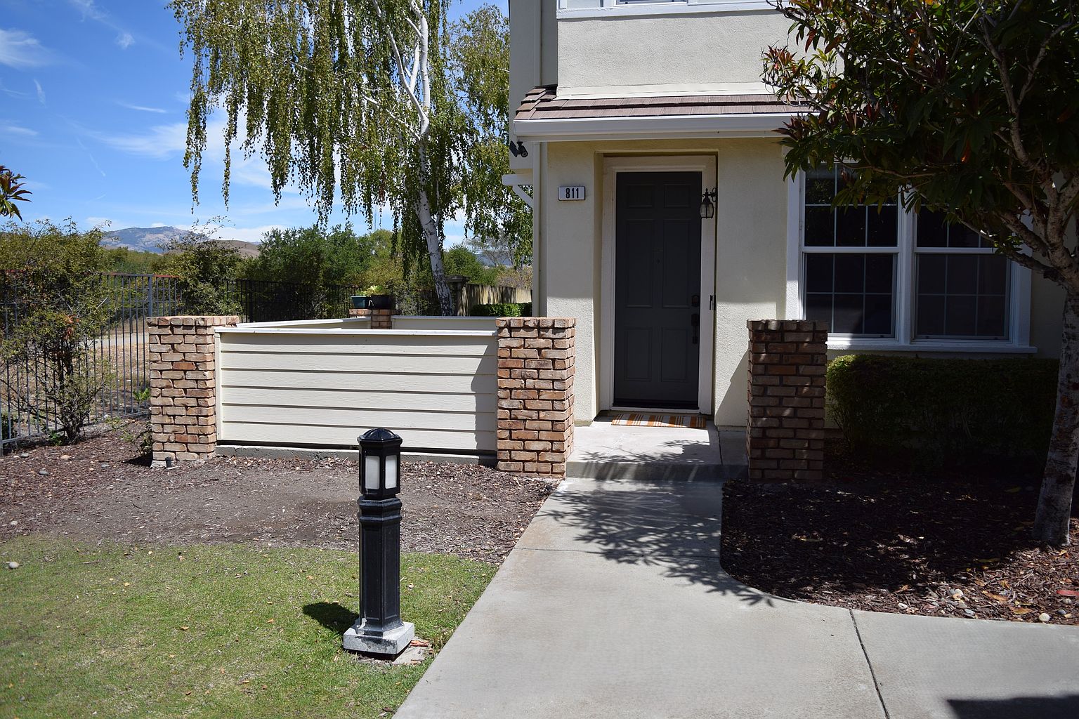 811 Joree Ln photo 2