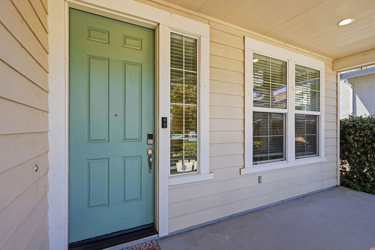 871 Larkspur Ln photo 3