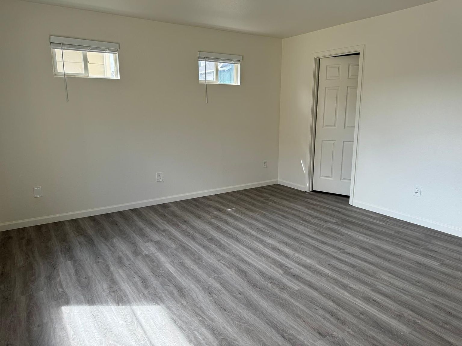 163 Gibson Ave photo 3