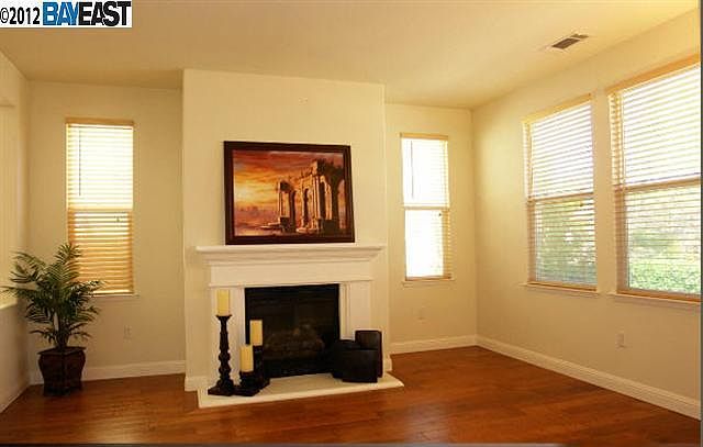 3163 Ashbrook Ln photo 4