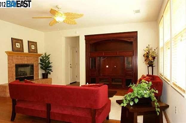 3163 Ashbrook Ln photo 3