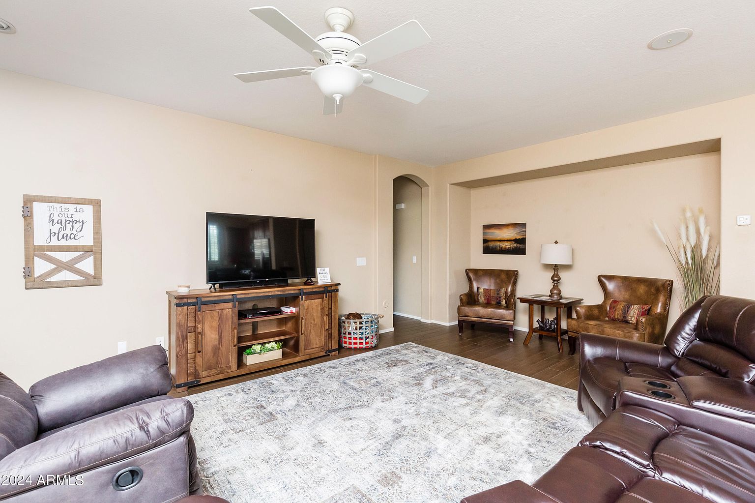 8408 West Midway Avenue, Glendale, AZ 85305 photo 4