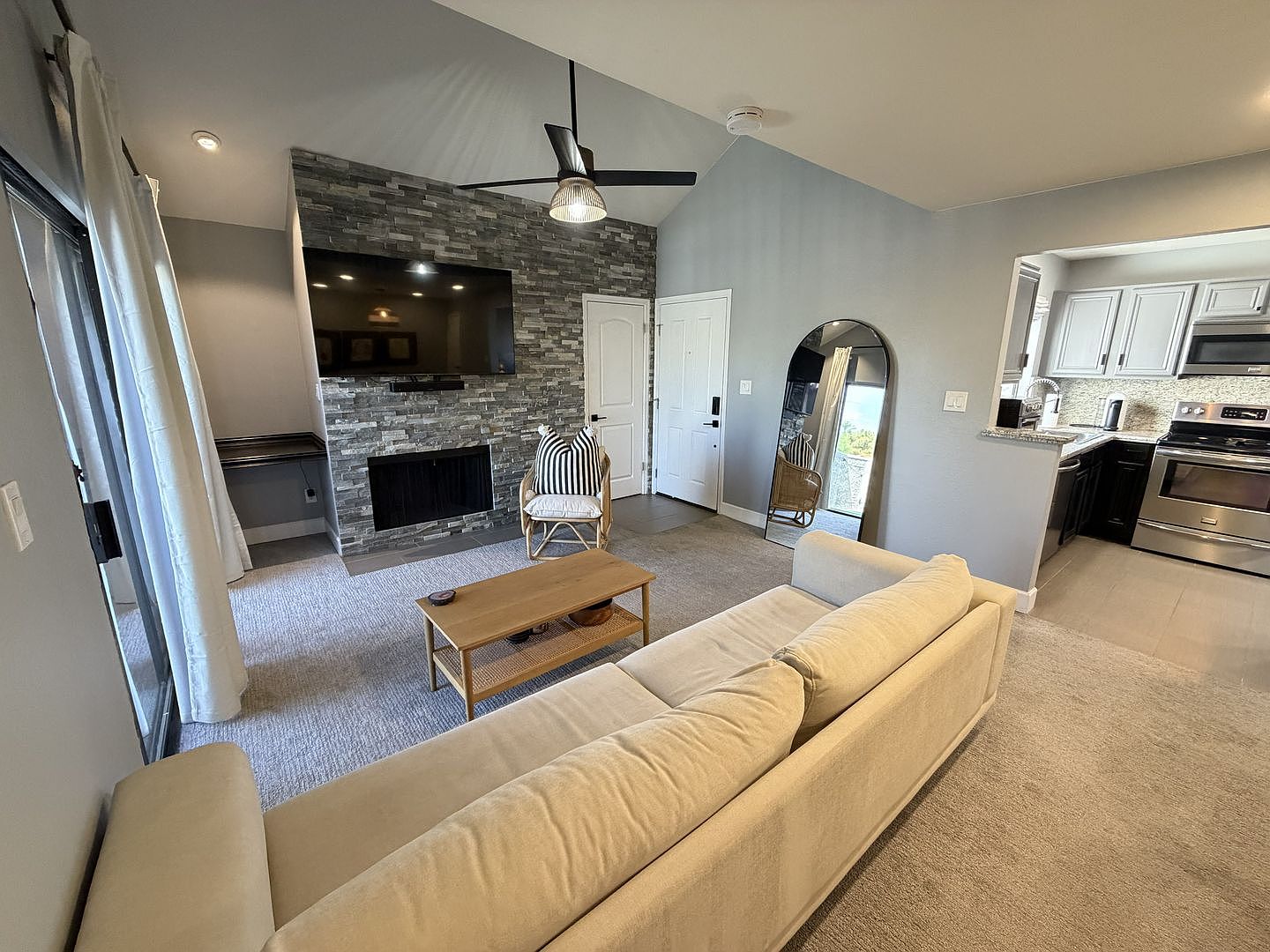 10115 E Mountain View Rd Scottsdale, AZ 85258 photo 4