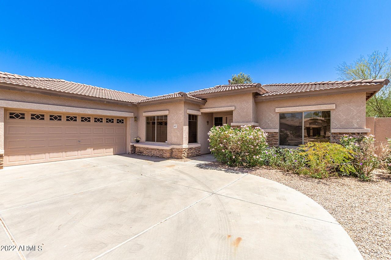 20877 E Saddle Way photo 3