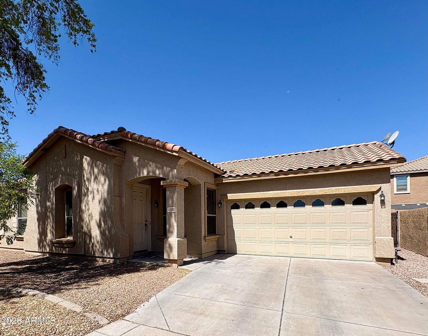 17021 W Rimrock St Surprise, AZ 85388 photo 2