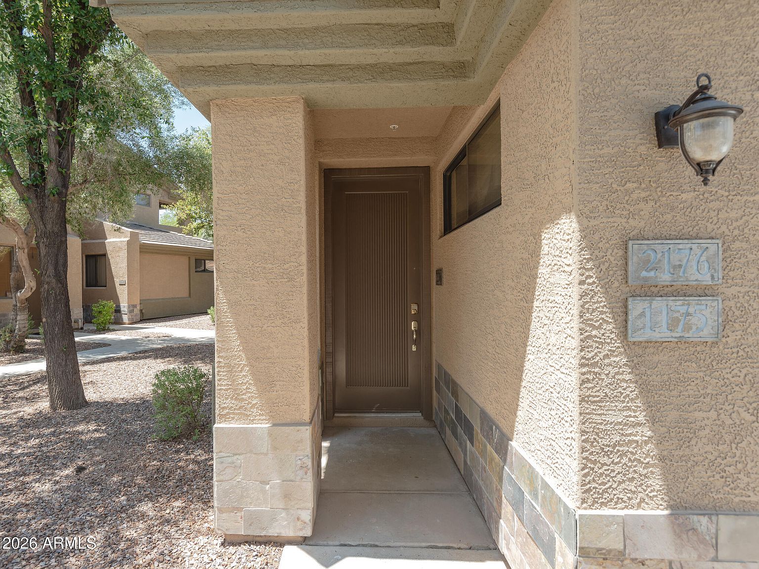 705 W Queen Creek Rd photo 3