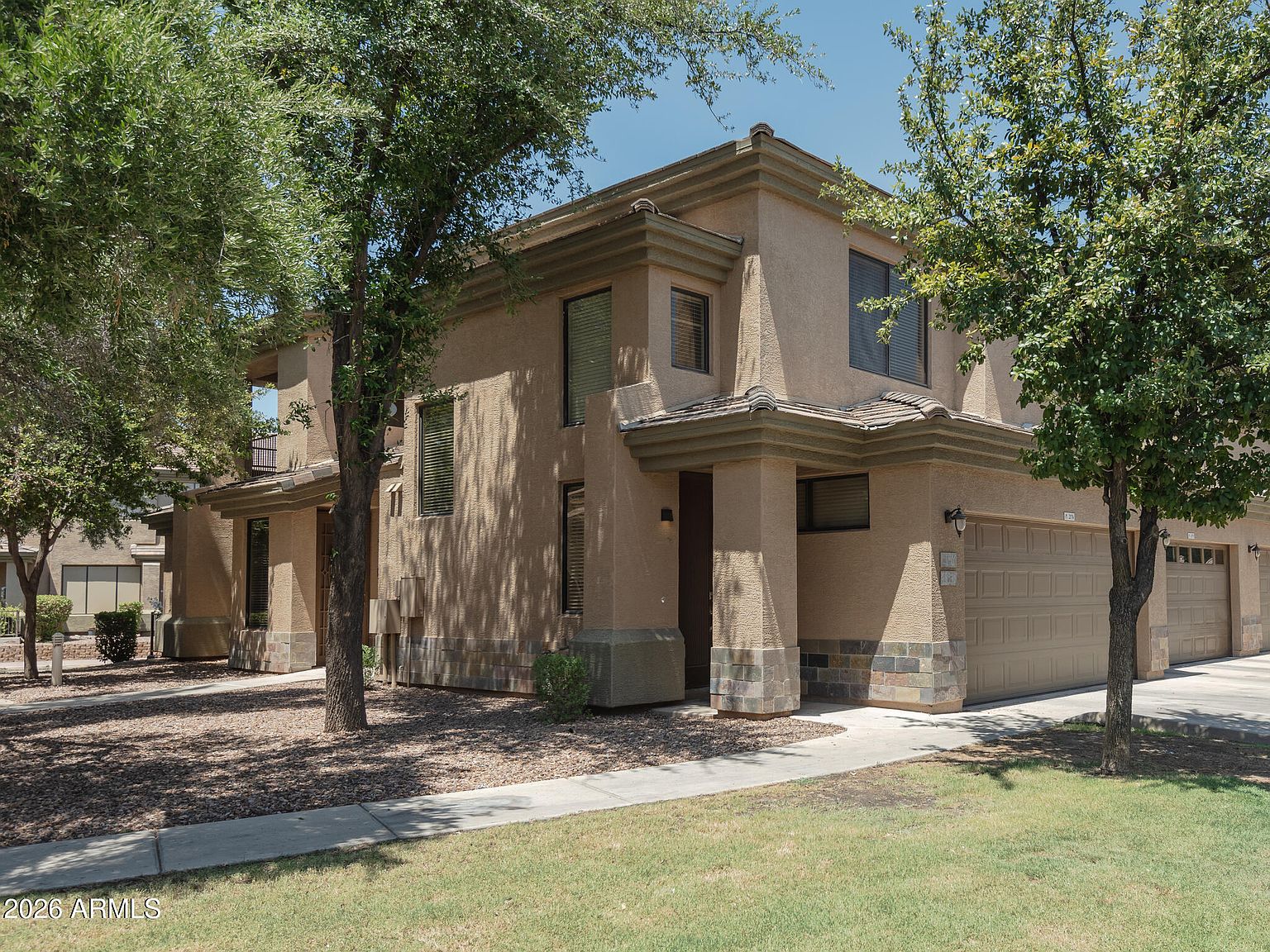 705 W Queen Creek Rd photo 2