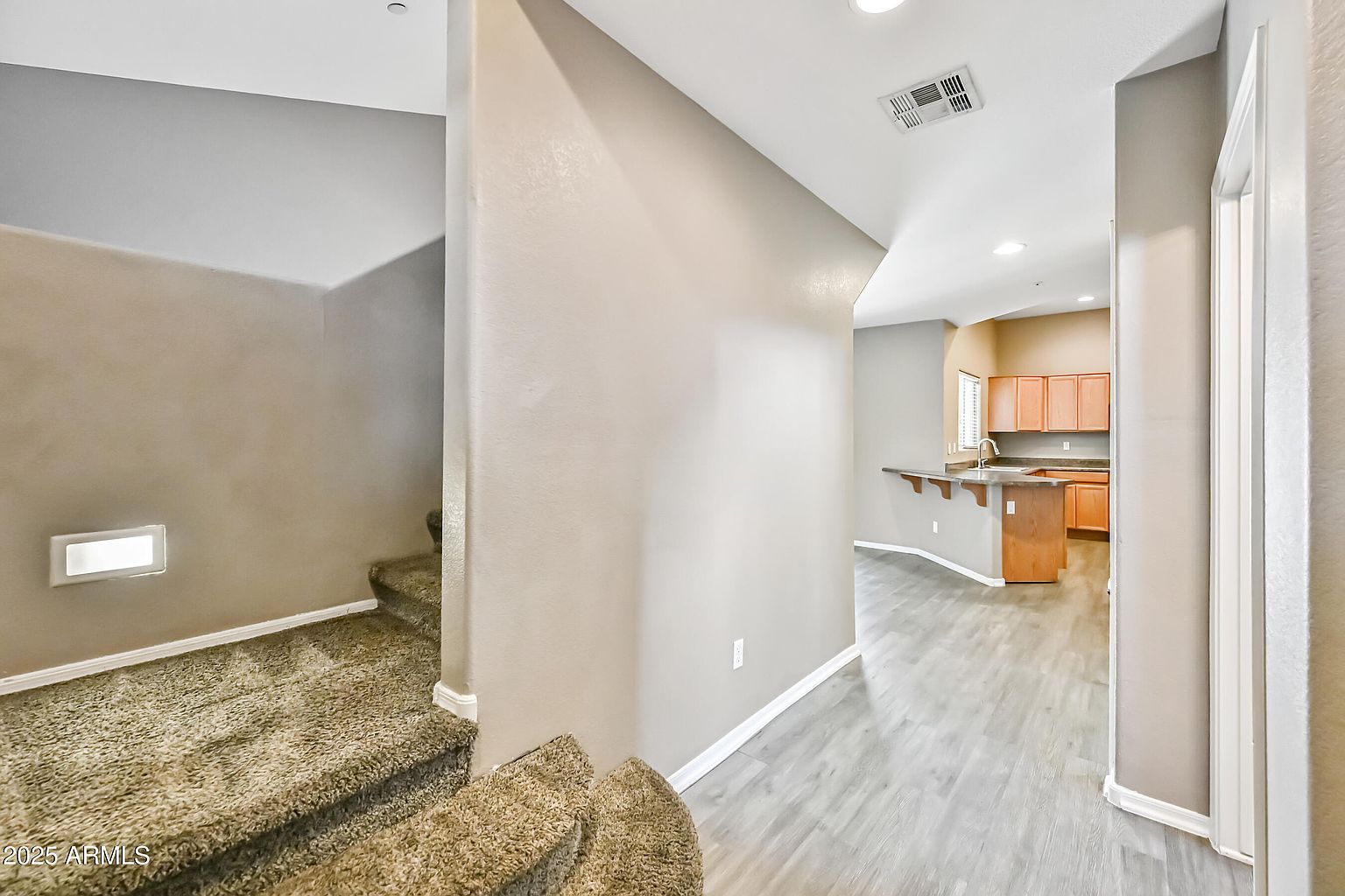 8053 W Waltann Ln photo 4