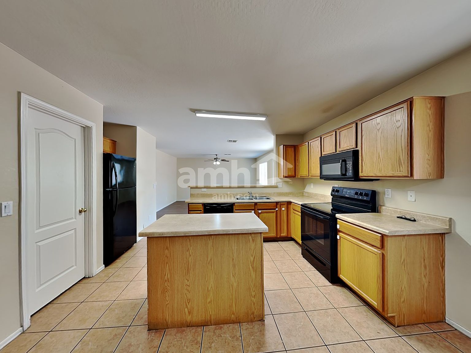 8506 W Miami St photo 5