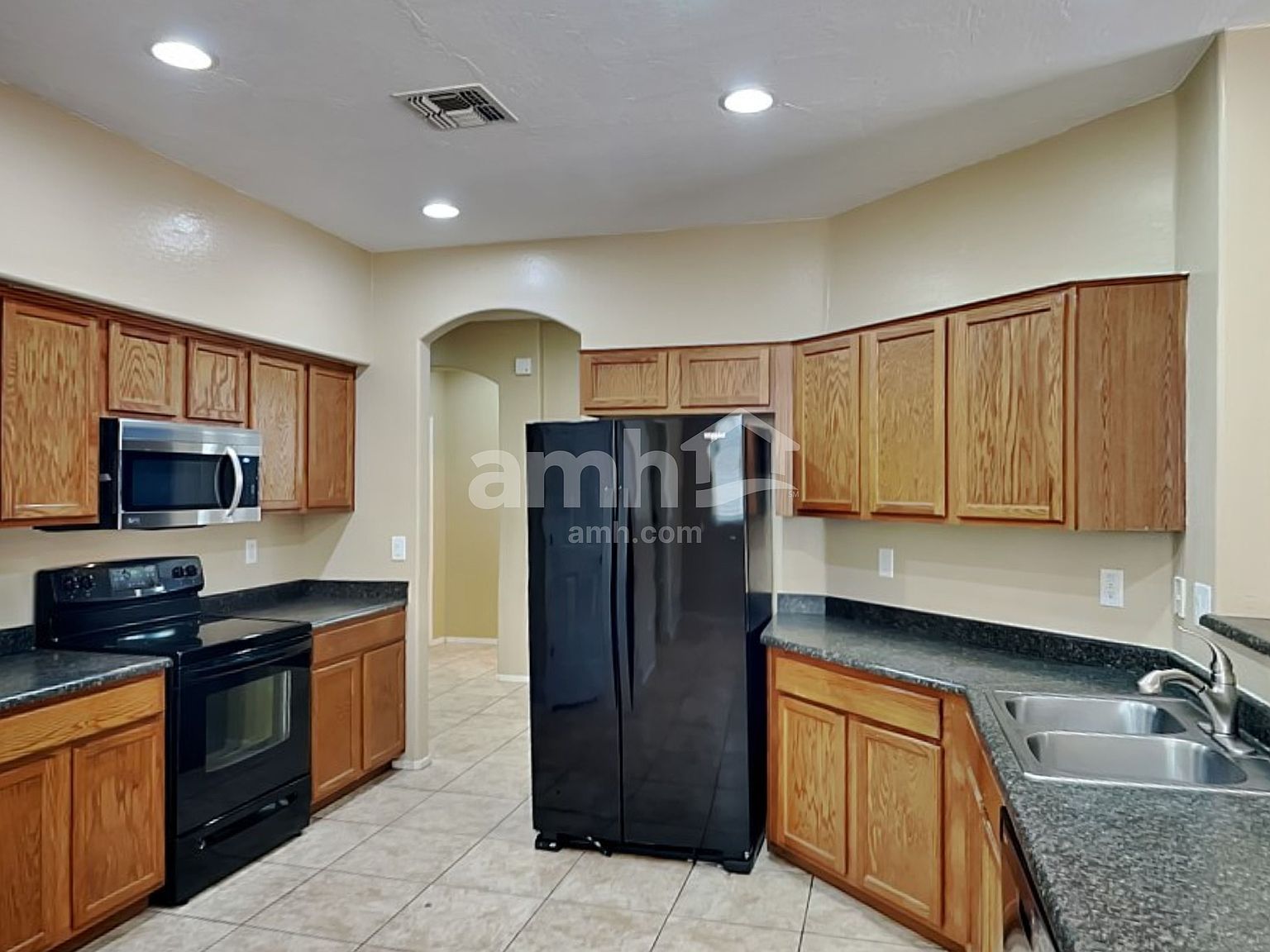 6621 S 57th Ave photo 5