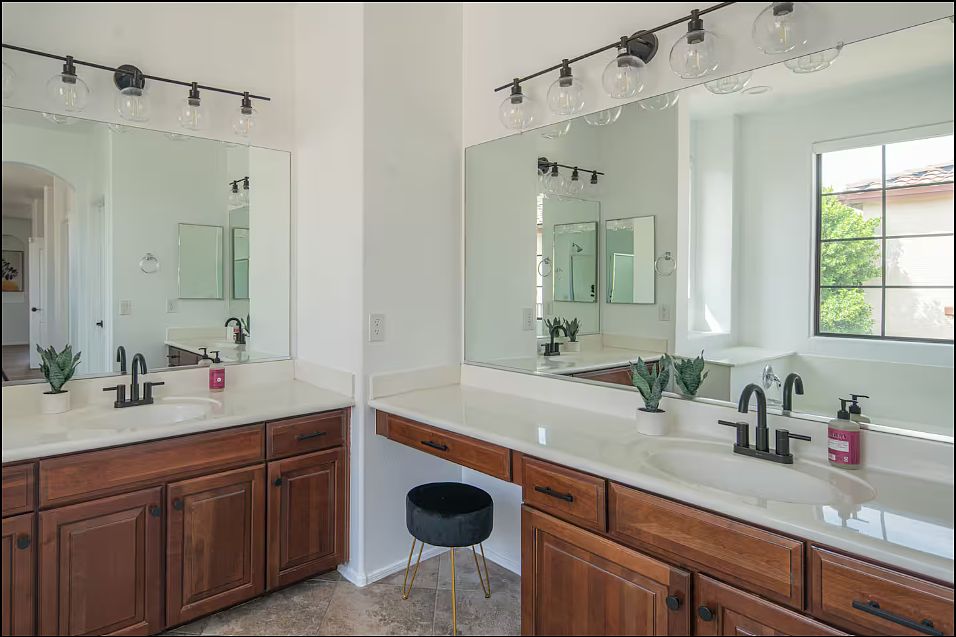 2392 W Dusty Wren Dr photo 5
