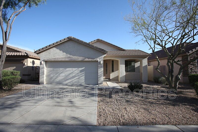 2230 W Oyer Ln Phoenix, AZ 85085 photo 2