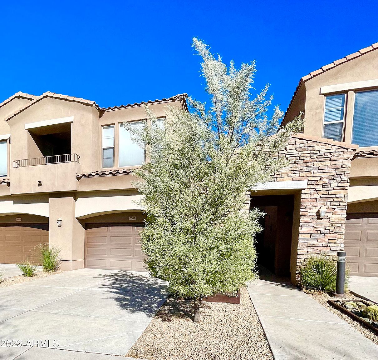 19475 N Grayhawk Dr photo 4