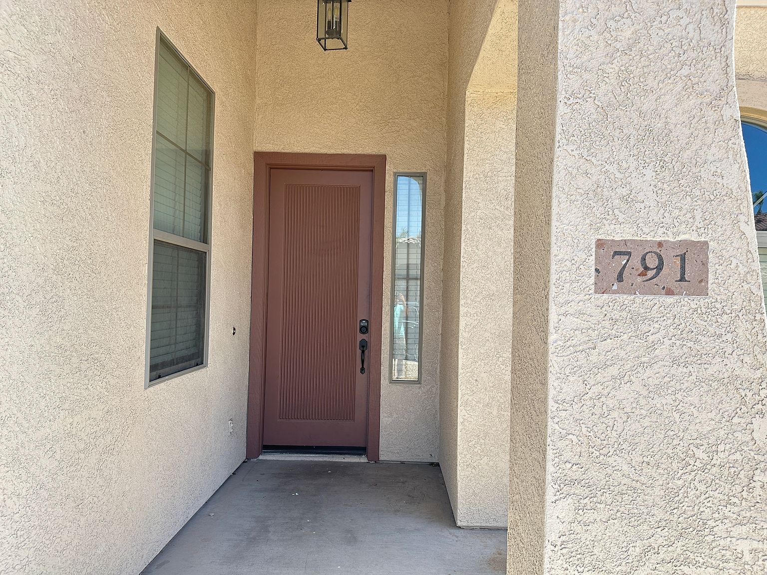 791 E Powell Way photo 3
