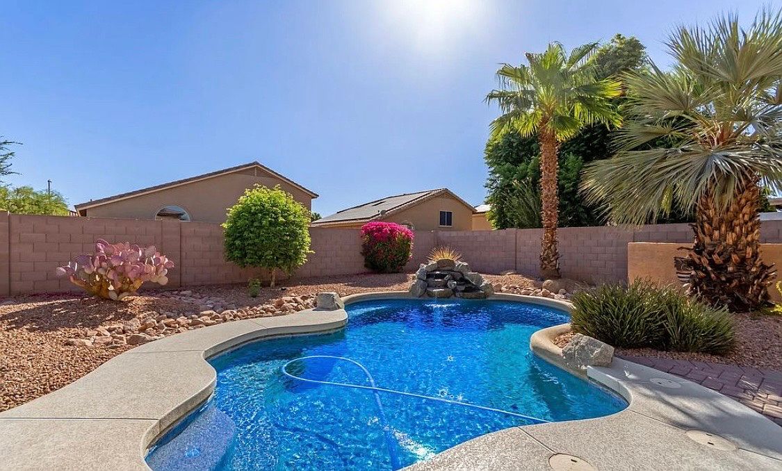 15755 West Redfield Road, Surprise, AZ 85379 photo 3