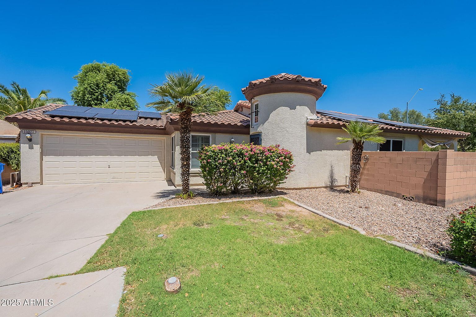 15927 N 171st Dr Surprise, AZ 85388 photo 3