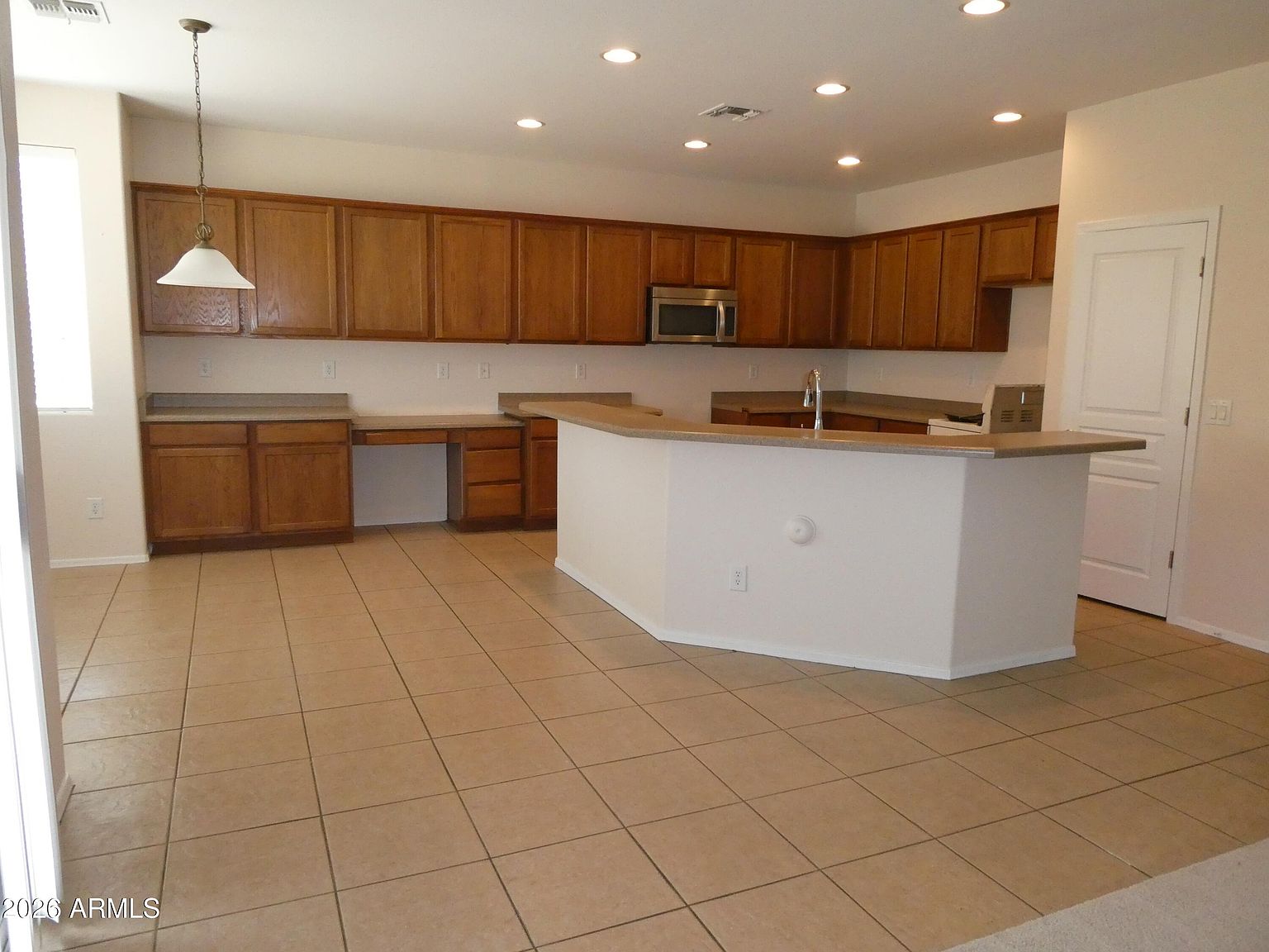 8812 W Glenn Dr photo 4