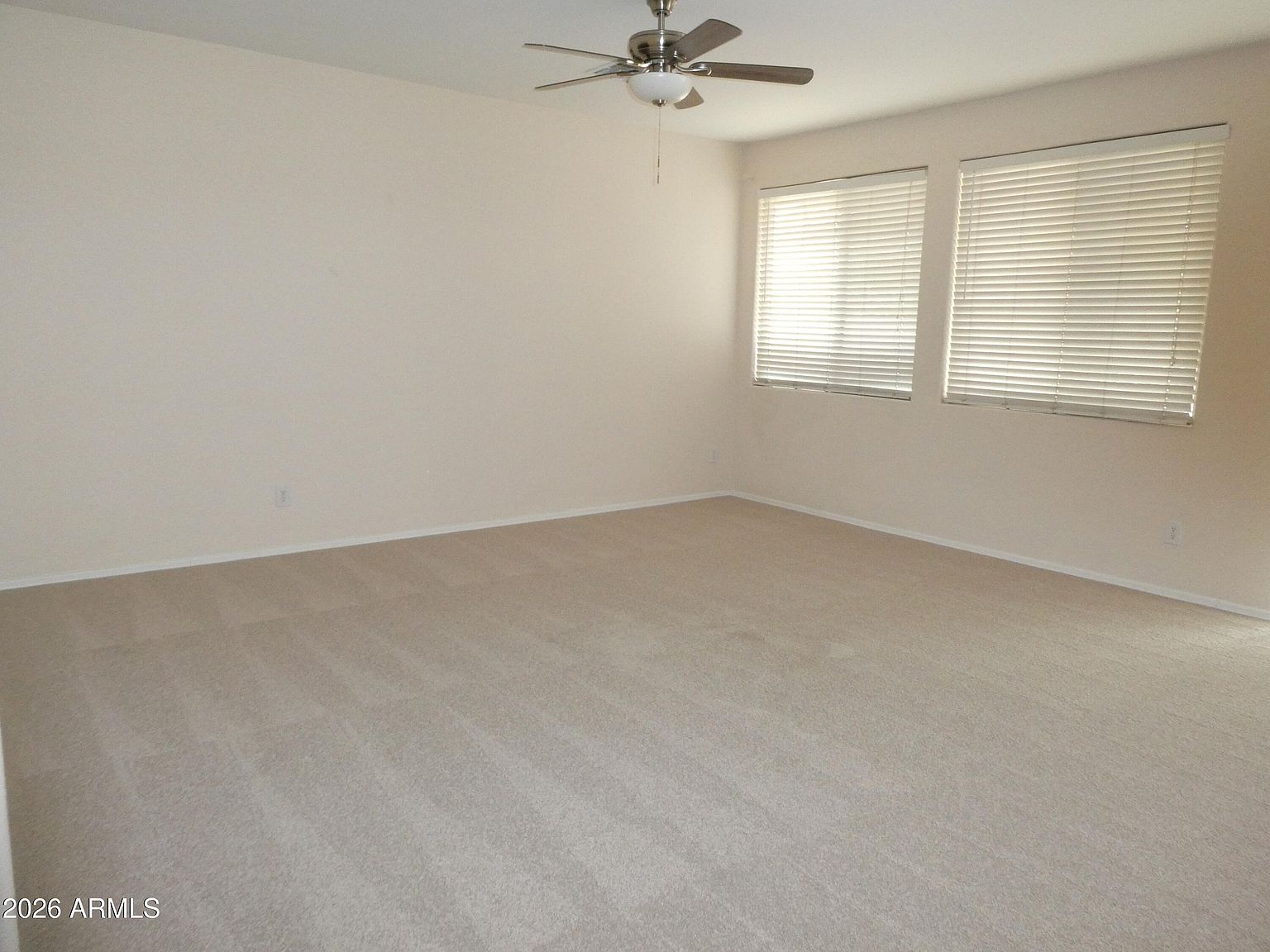8812 W Glenn Dr photo 3