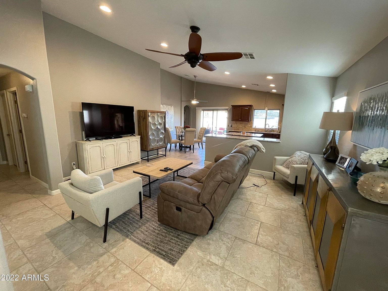 22185 E Calle De Flores photo 3