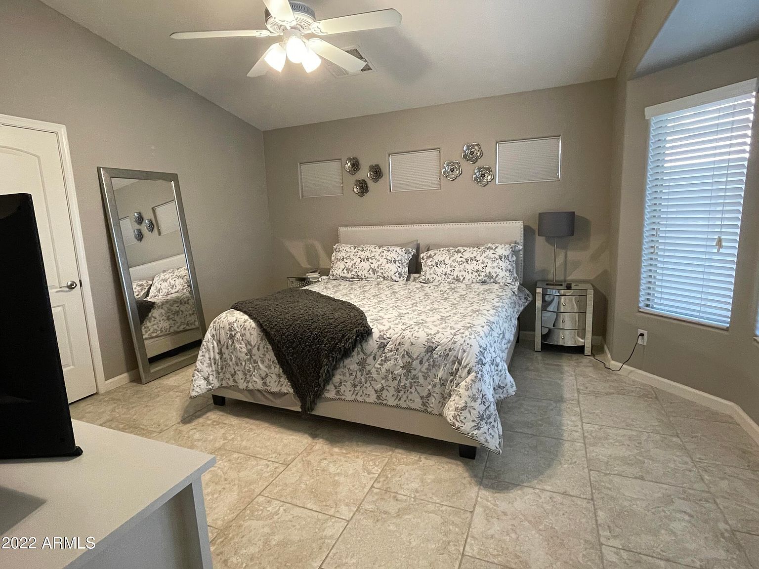 22185 E Calle De Flores photo 4