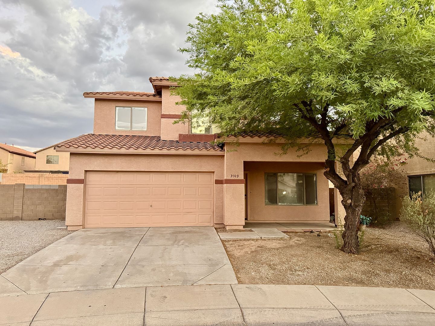 3709 W Burgess Ln