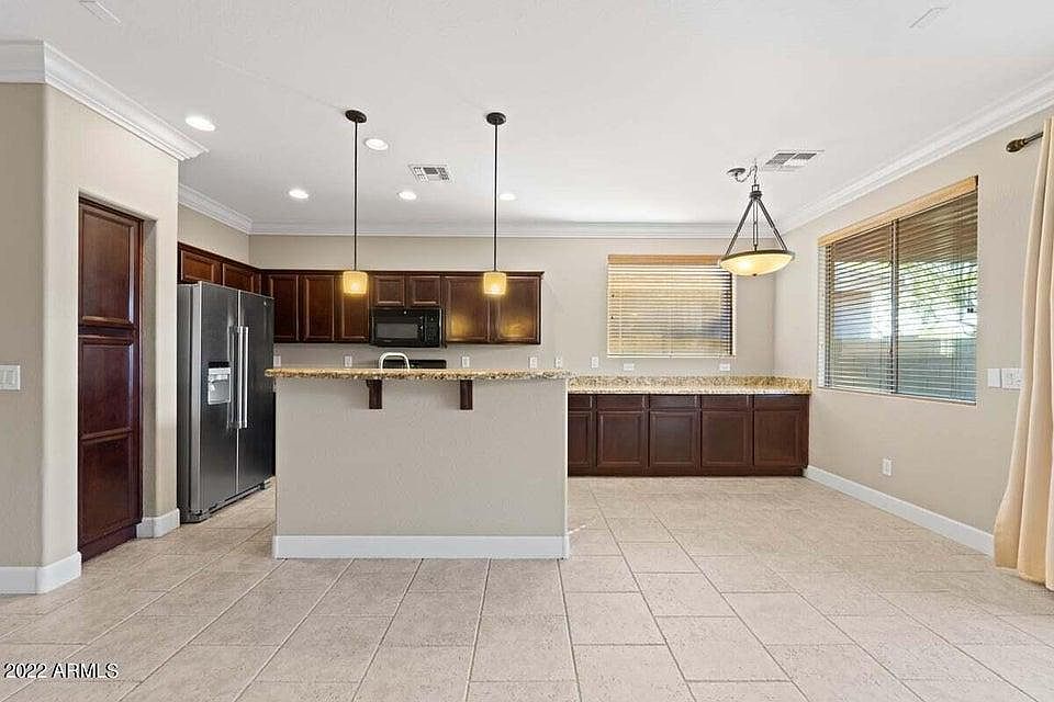 42030 N 45th Dr photo 3