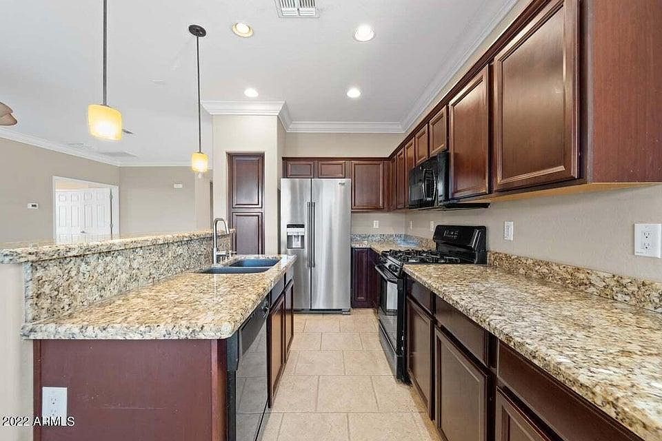 42030 N 45th Dr photo 2