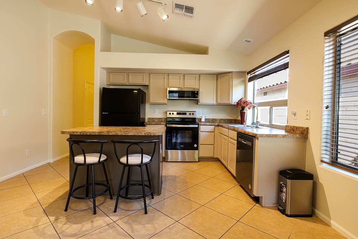 29223 N 22nd Ln Phoenix, AZ 85085 photo 5