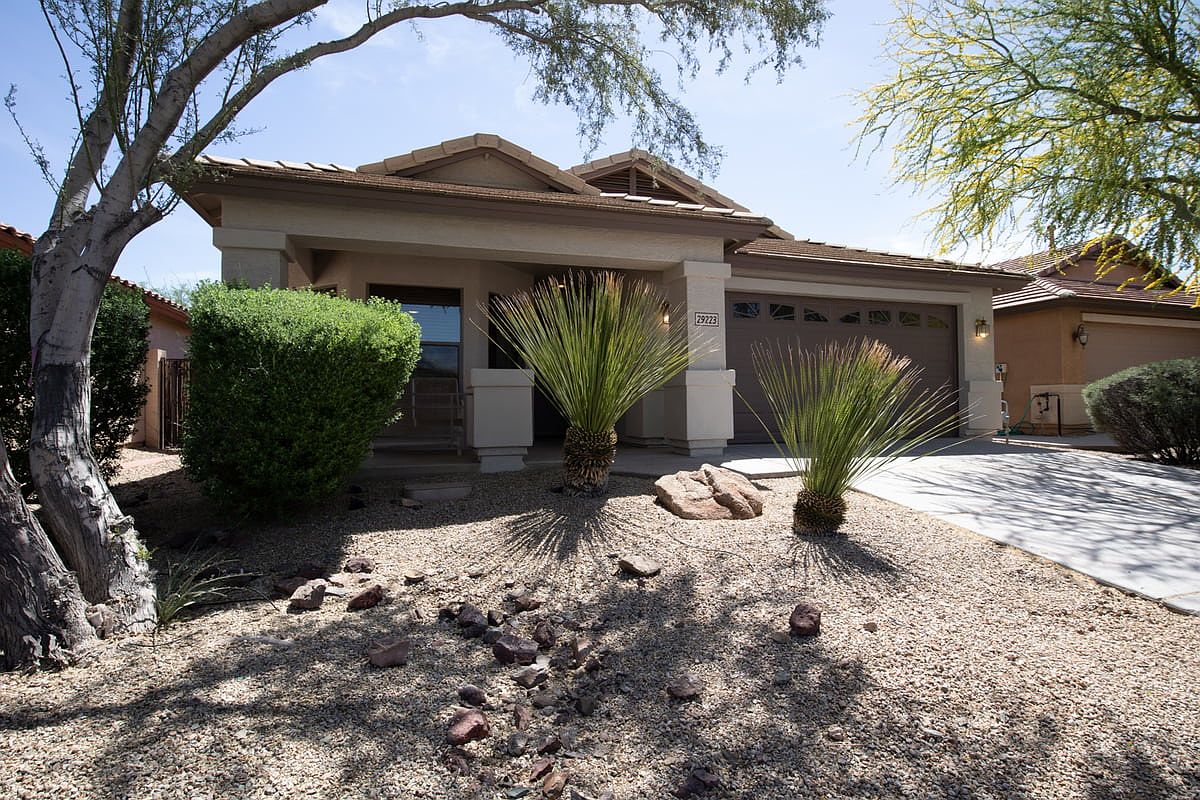 29223 N 22nd Ln Phoenix, AZ 85085 photo 4