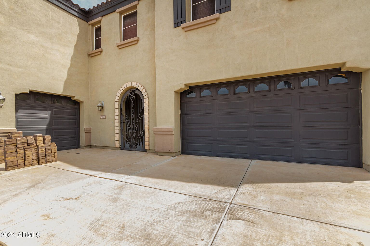 2090 E Aster Pl photo 4