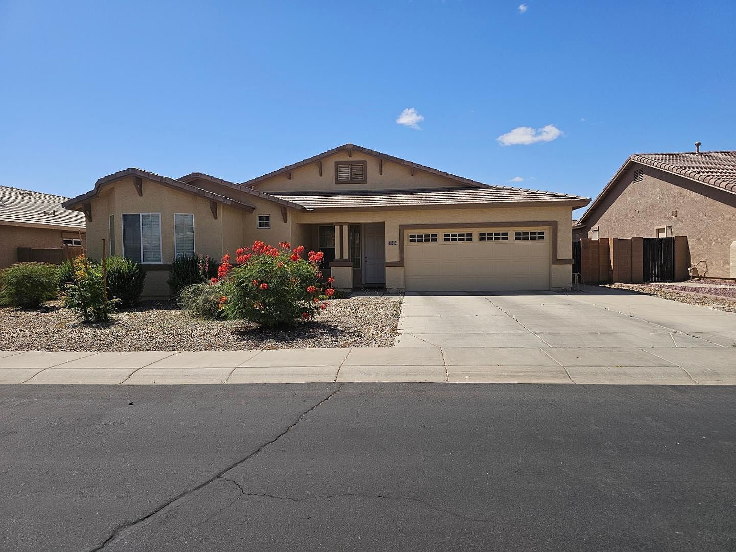 18515 W Caribbean Ln Surprise, AZ 85388 photo 4