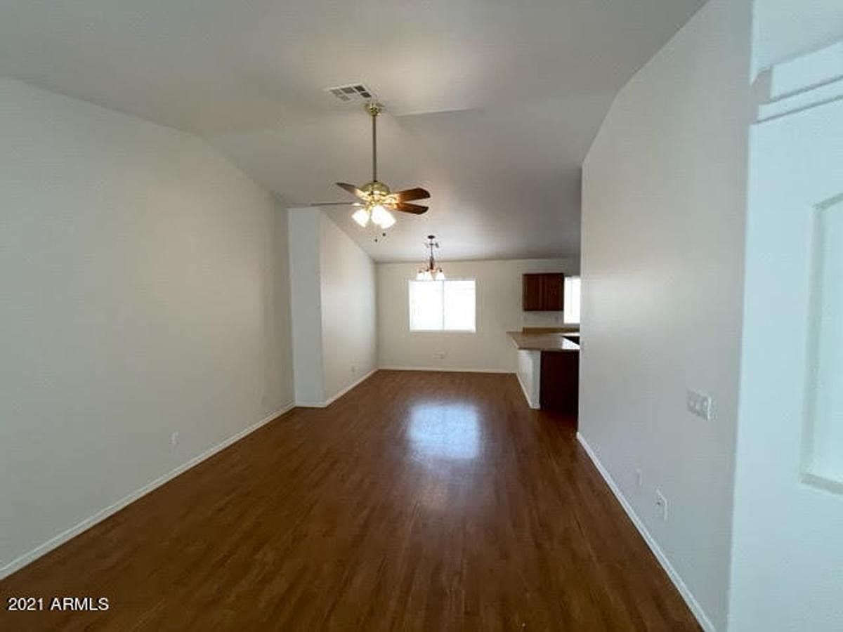 23438 W Cocopah St Buckeye, AZ 85326 photo 4