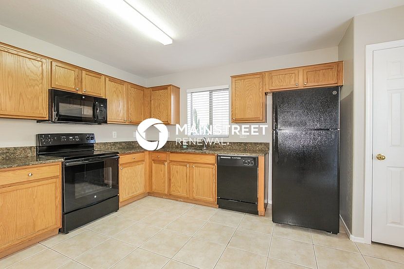 13000 W Lisbon Ln El Mirage, AZ 85335 photo 4