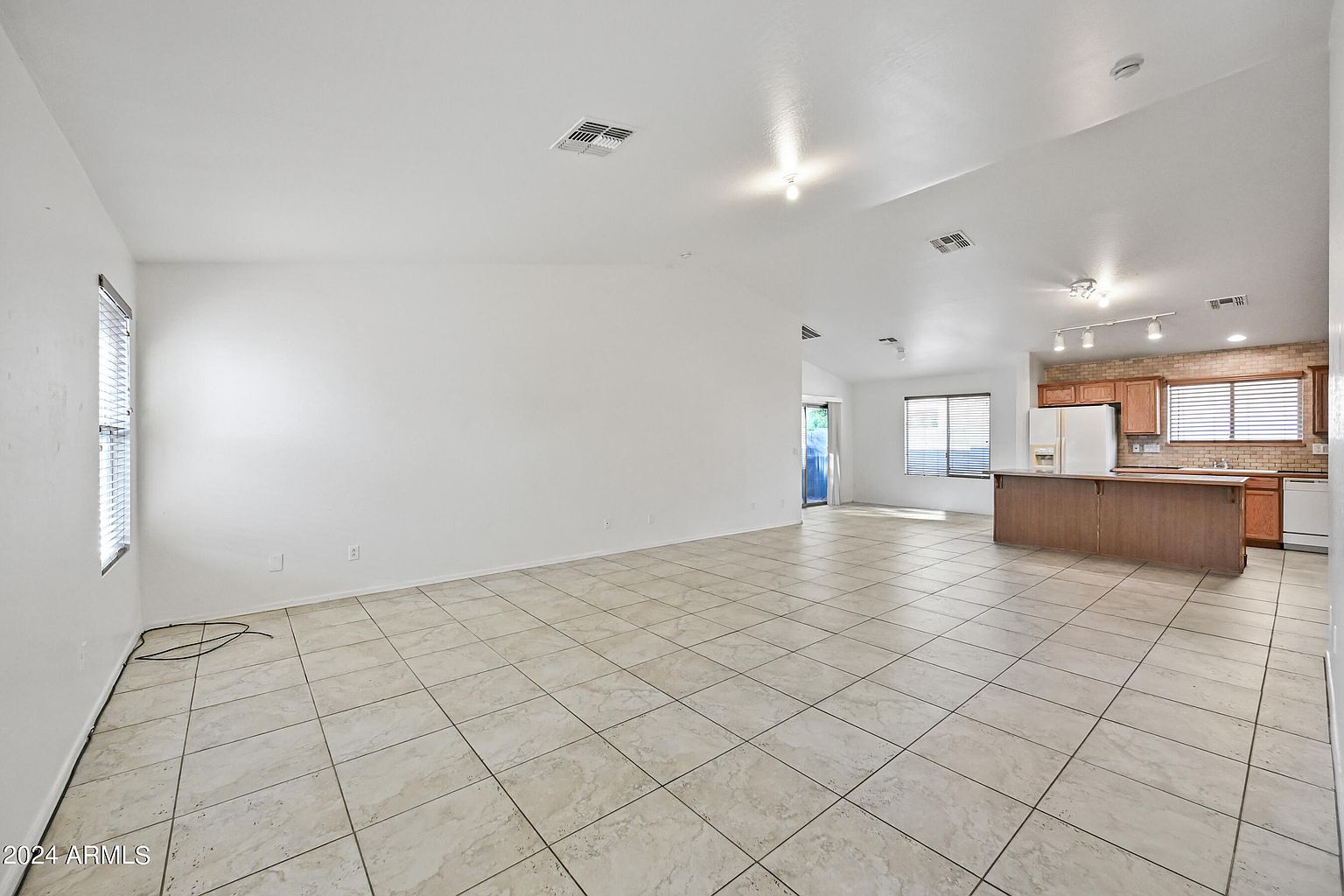 15110 N 140th Ave photo 2
