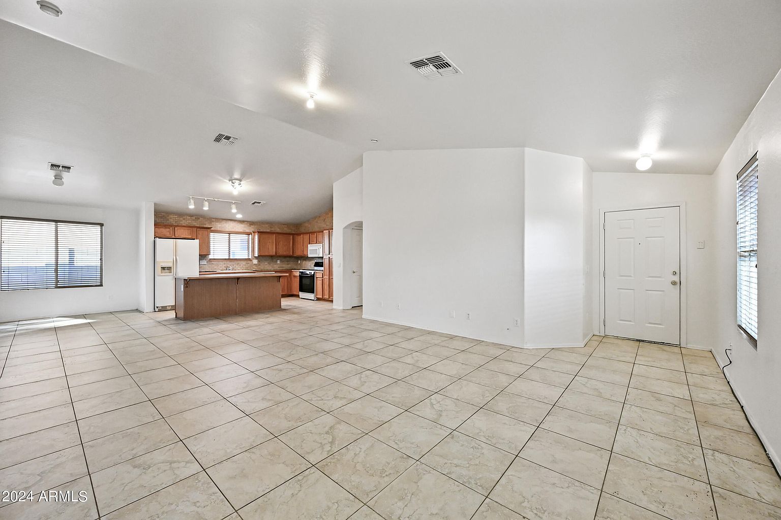 15110 N 140th Ave photo 3