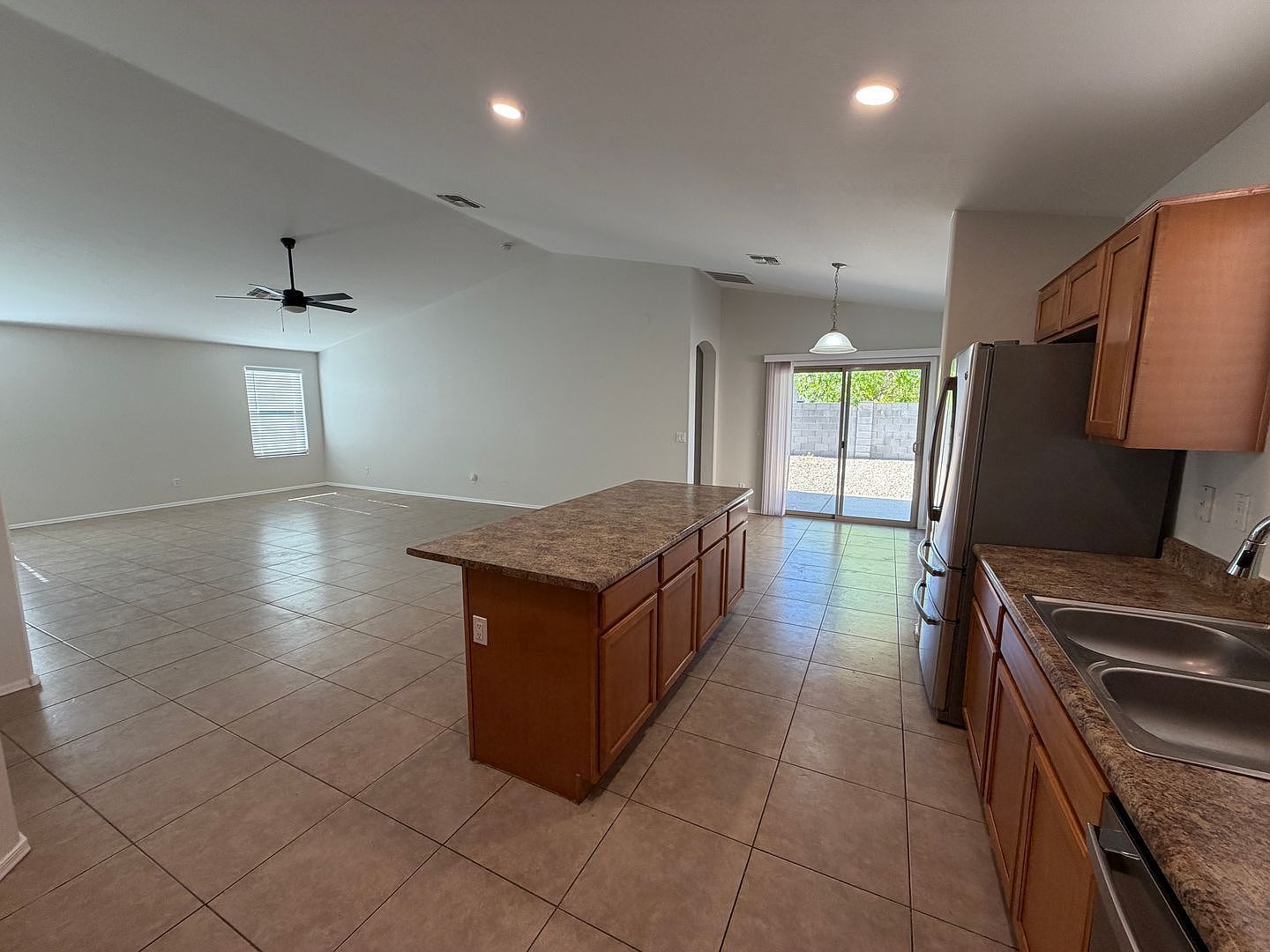 13925 W Mauna Loa Ln photo 5