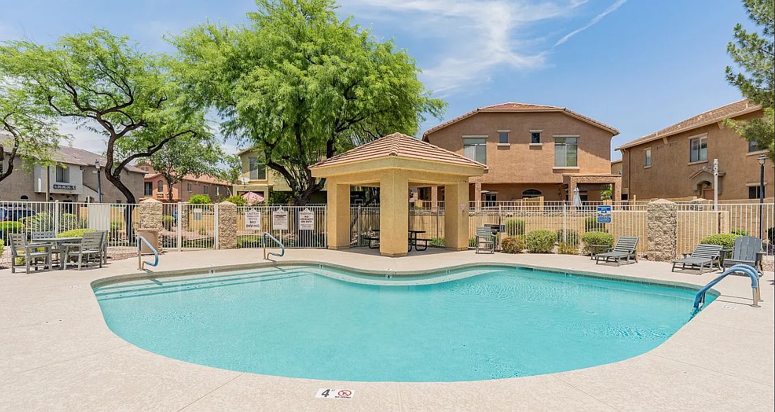 2150 E Bell Rd Phoenix, AZ 85022 photo 2