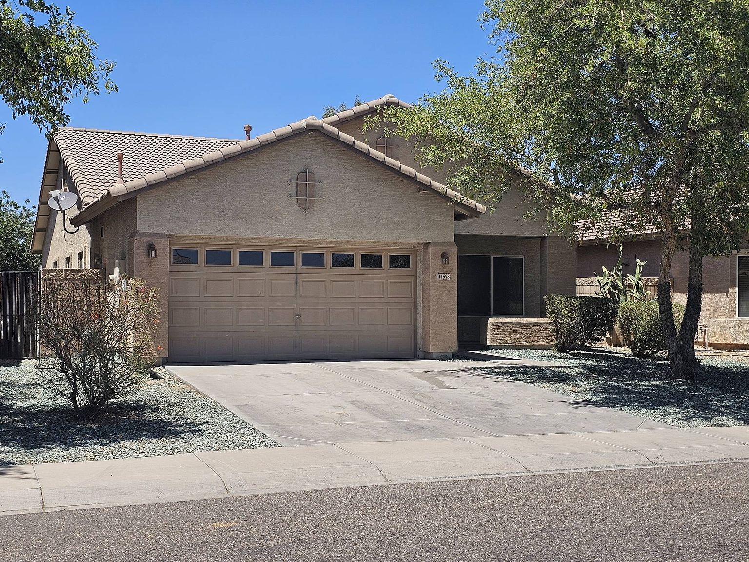 11578 W Jefferson St Avondale, AZ 85323 photo 2